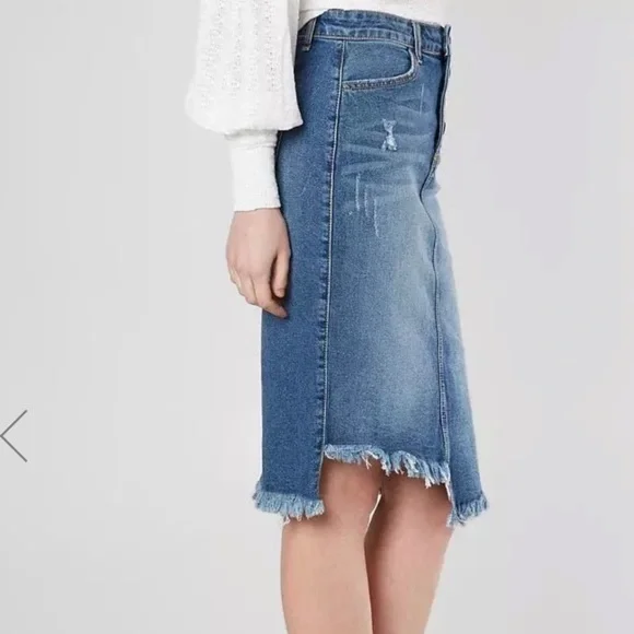 KanCan skirt size XS. (24 waist) - Picture 4 of 12